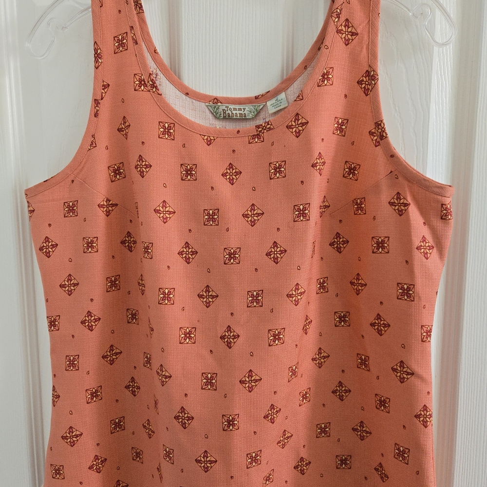 100% Silk Vintage Tommy Bahama Coral Geometric Tank Top Sz. M, Luxury, Boho
